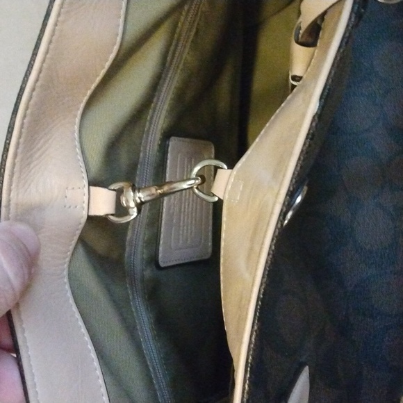 Coach leather monogram shoulder bag - Picture 11 of 12
